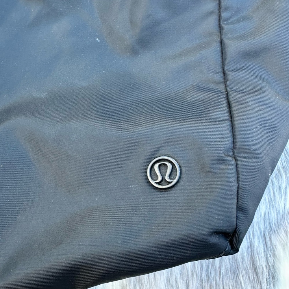 Lululemon athletica Hot Mesh  Tote Black - Picture 3 of 8